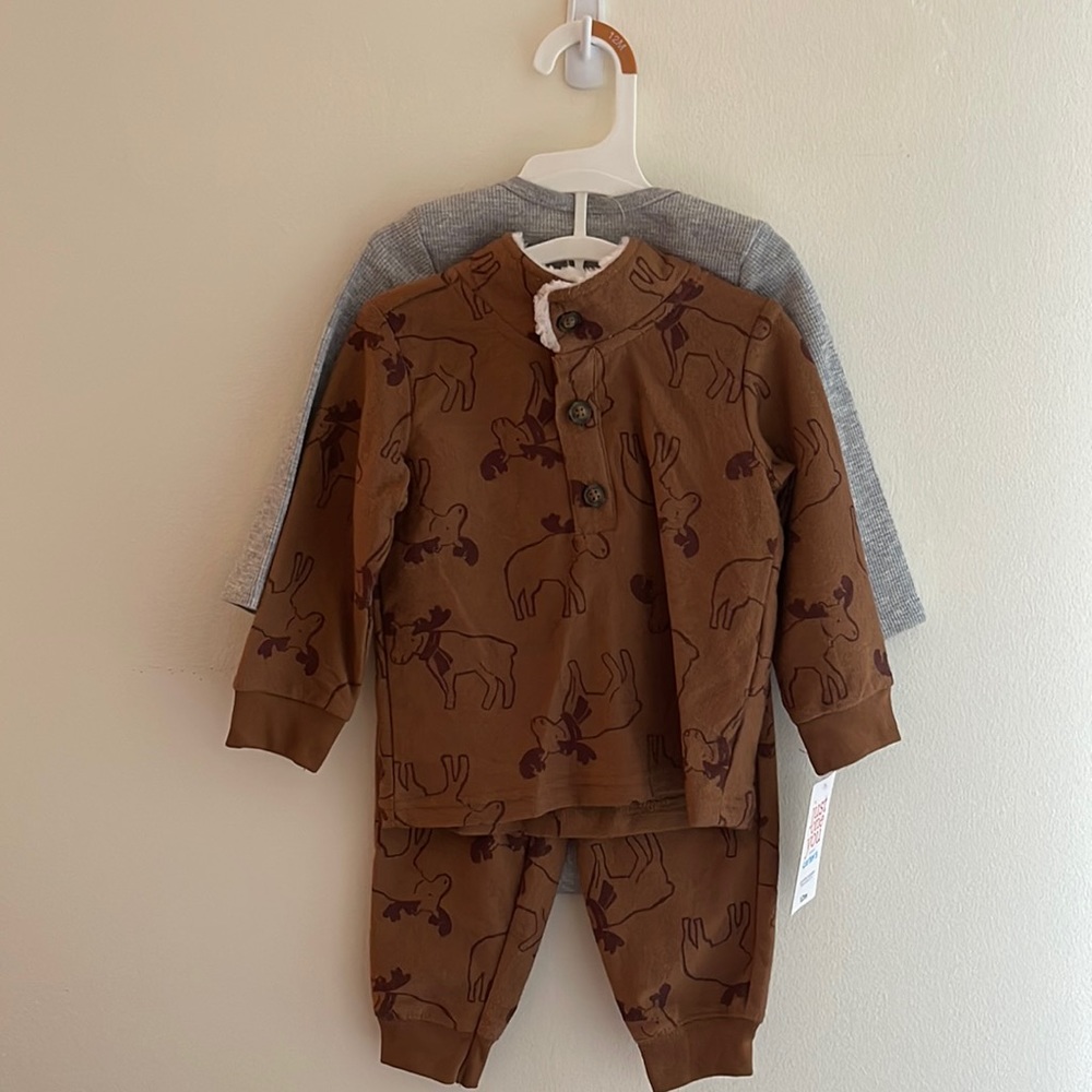 BRAND NEW WITH TAG - Carter’s 3 Pc Matching Set Long Sleeve - 12 M